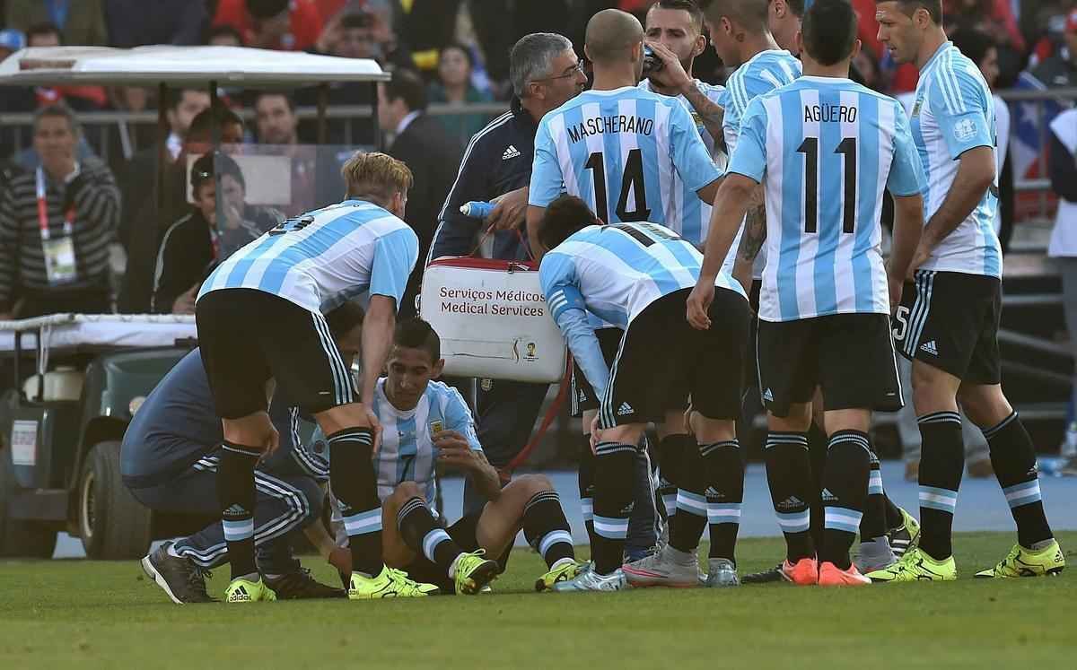 Partida entre chilenos e argentinos foi disputada no Estdio Nacional, em Santiago