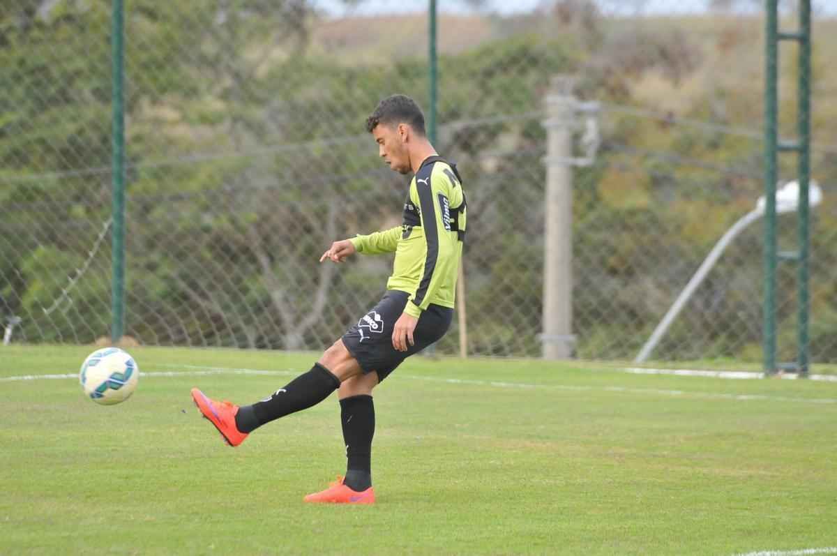 Lateral-direito Marcos Rocha