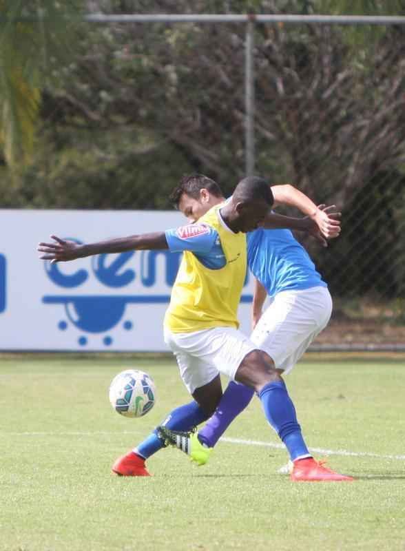 Time celeste realizou atividade recreativa antes de viajar para o Rio de Janeiro