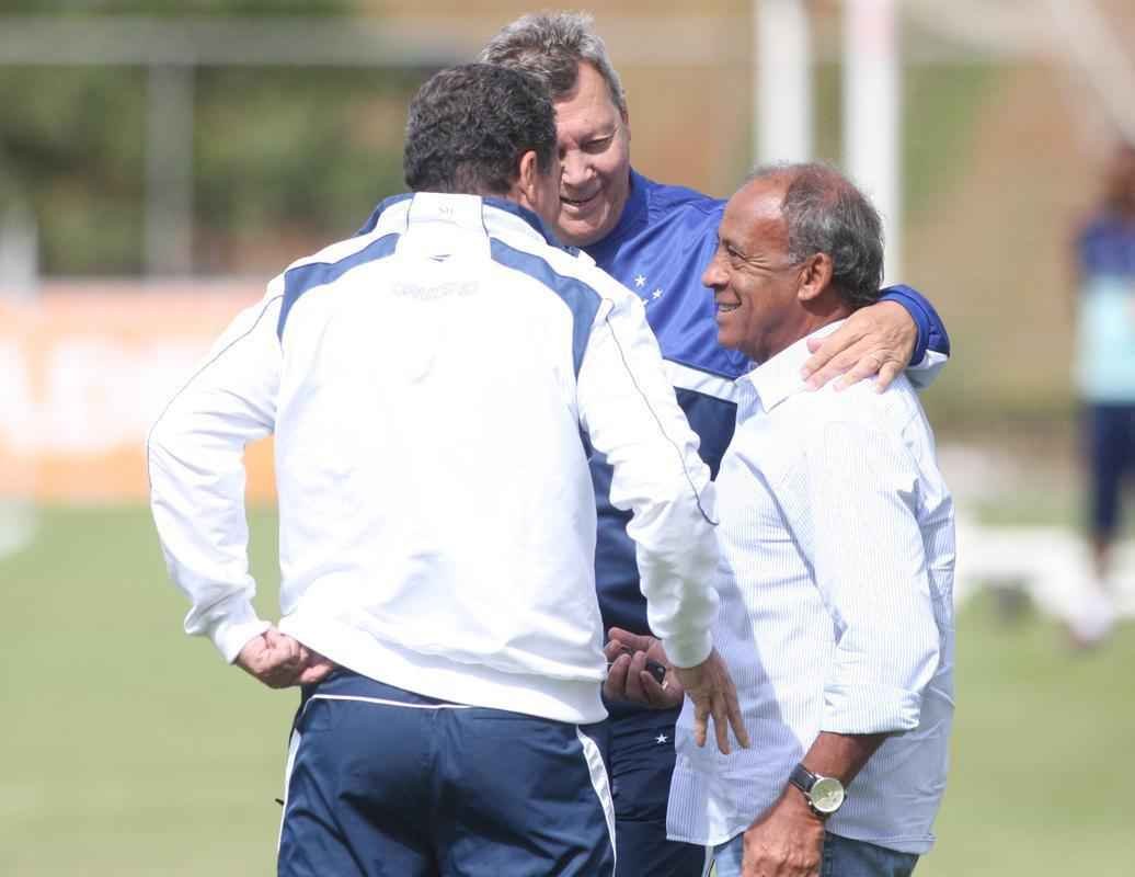 Time celeste realizou atividade recreativa antes de viajar para o Rio de Janeiro