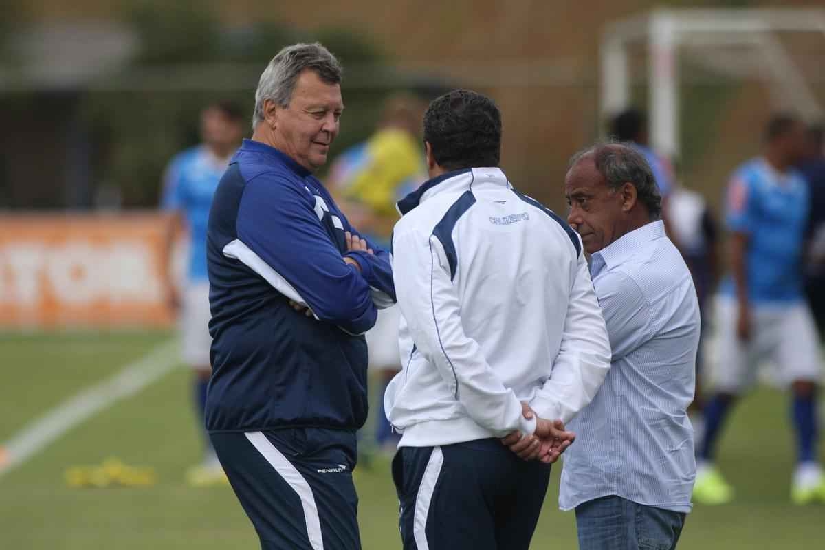 Time celeste realizou atividade recreativa antes de viajar para o Rio de Janeiro