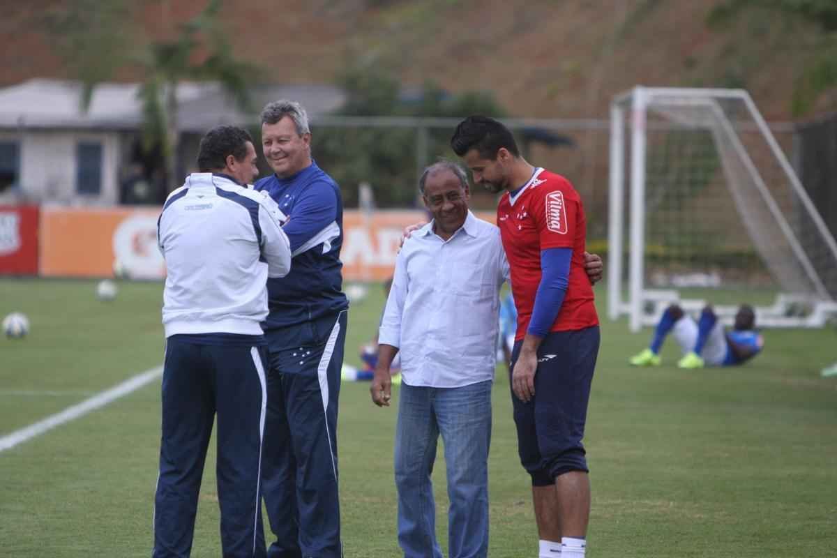 Time celeste realizou atividade recreativa antes de viajar para o Rio de Janeiro