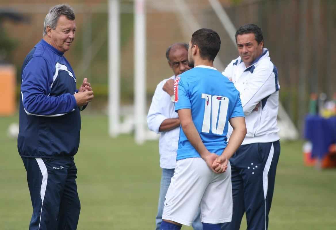 Time celeste realizou atividade recreativa antes de viajar para o Rio de Janeiro