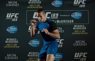 Imagens do treino aberto do UFC 189, em Las Vegas - Rory MacDonald em ao