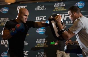 Imagens do treino aberto do UFC 189, em Las Vegas - Robbie Lawler na atividade