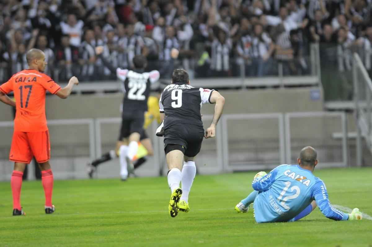 Imagens da partida entre Atltico e Sport, pela 12 rodada do Campeonato Brasileiro 