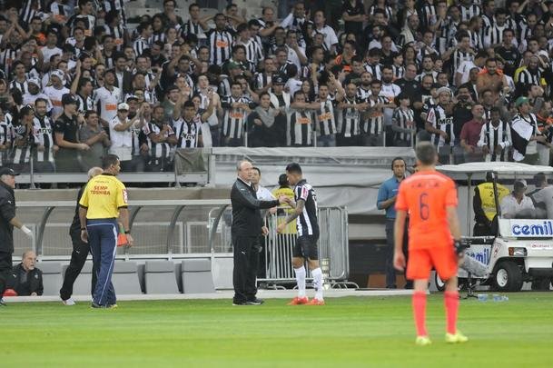 Imagens da partida entre Atltico e Sport, pela 12 rodada do Campeonato Brasileiro 