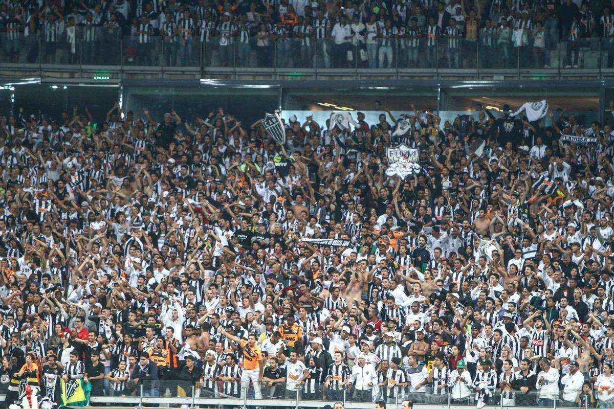 Mais de 50 mil pessoas apoiaram o Atltico contra o Sport, no Mineiro