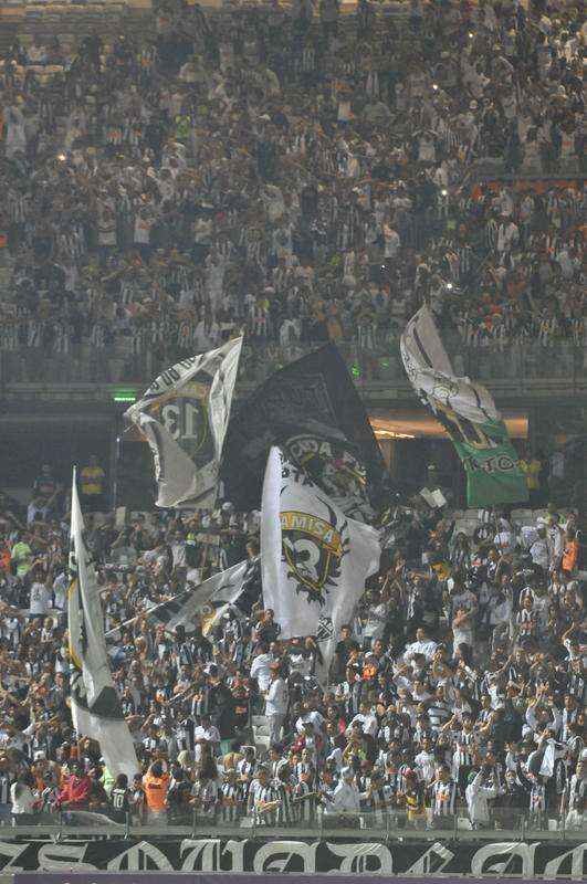Mais de 50 mil pessoas apoiaram o Atltico contra o Sport, no Mineiro
