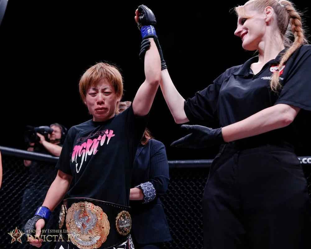 Ayaka Hamasaki venceu Hrica Tibrcio por deciso dividida - pelo cinturo do peso tomo