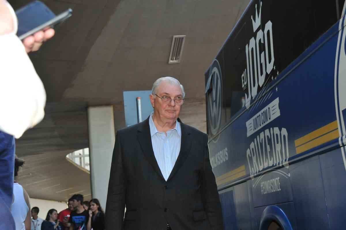 Equipe retornou para casa em clima tranquilo depois de quarto revs em cinco jogos