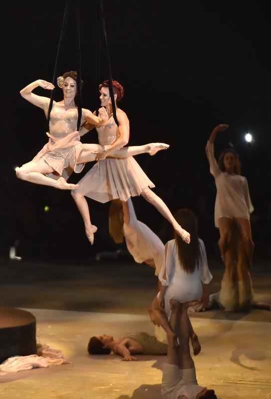 Veja as belas imagens da abertura do Pan de Toronto 2015