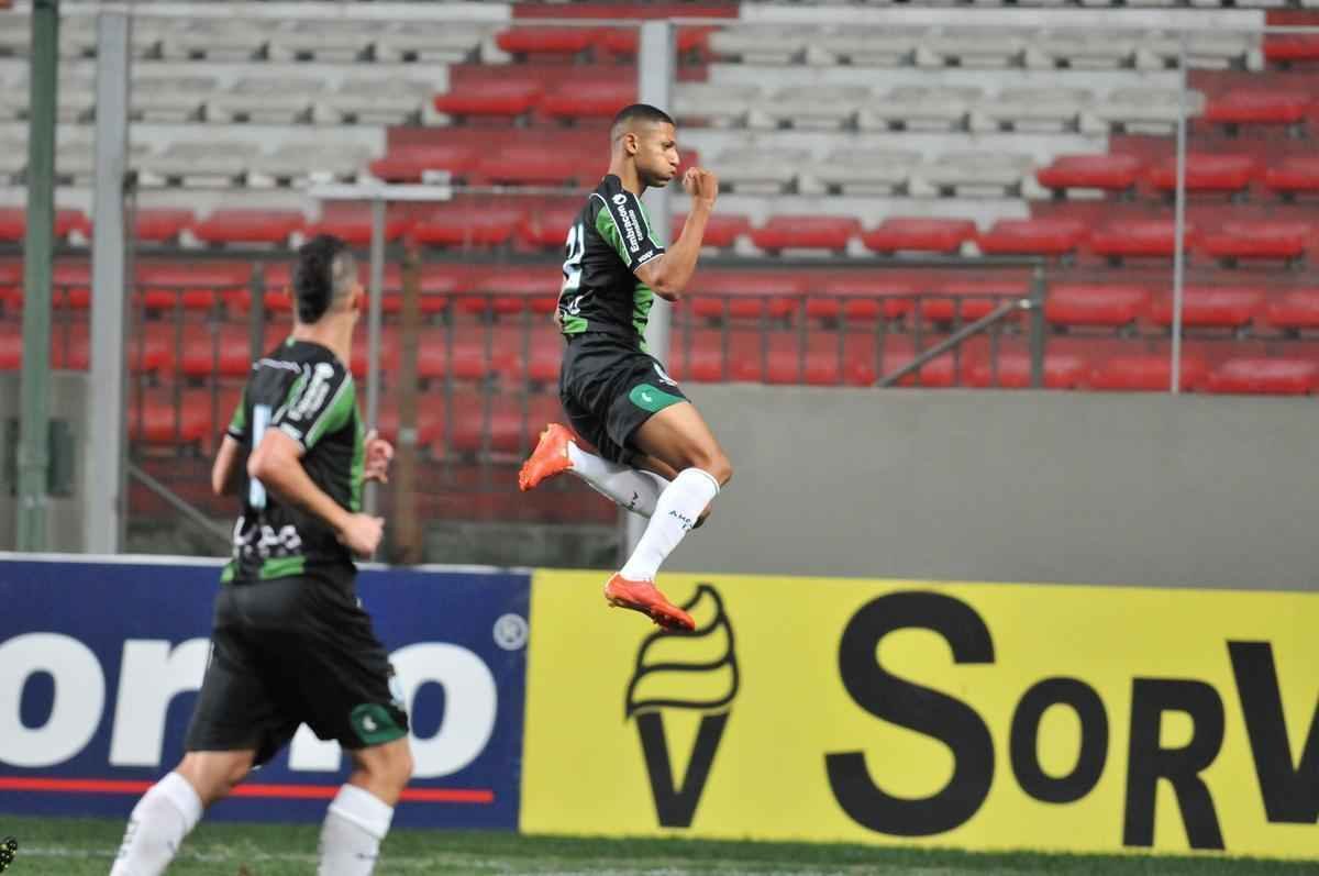 Fotos de Amrica x ABC, no Independncia, pela 12 rodada da Srie B do Campeonato Brasileiro