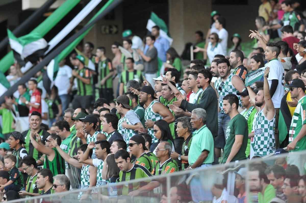 Fotos da torcida na partida entre Amrica e ABC, no Independncia, pela Srie B do Brasileiro