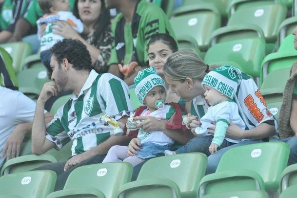 Fotos da torcida na partida entre Amrica e ABC, no Independncia, pela Srie B do Brasileiro
