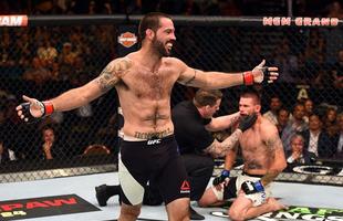 Matt Brown (luvas vermelhas) venceu Tim Means por finalizao aos 4m44s do primeiro round