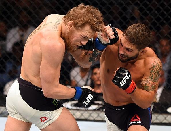Veja imagens incrveis da vitria de Conor McGregor sobre Chad Mendes