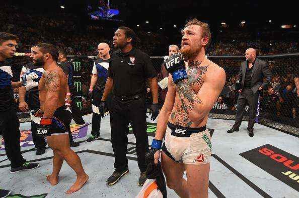 Veja imagens incríveis da vitória de Conor McGregor sobre Chad Mendes