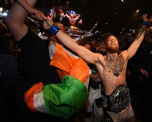 Veja imagens incríveis da vitória de Conor McGregor sobre Chad Mendes