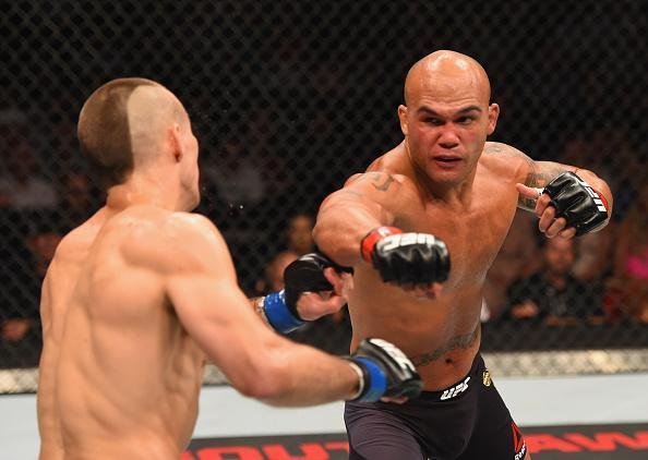 Veja as melhores fotos da batalha entre Robbie Lawler e Rory MacDonald