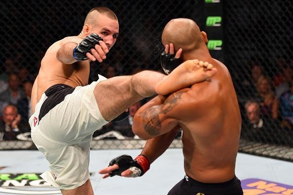 Veja as melhores fotos da batalha entre Robbie Lawler e Rory MacDonald