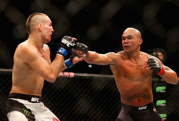 Veja as melhores fotos da batalha entre Robbie Lawler e Rory MacDonald