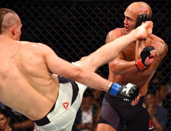 Veja as melhores fotos da batalha entre Robbie Lawler e Rory MacDonald