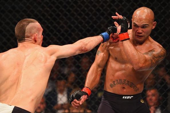 Veja as melhores fotos da batalha entre Robbie Lawler e Rory MacDonald