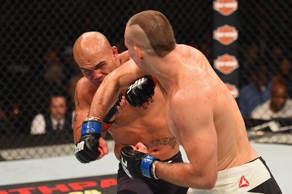 Veja as melhores fotos da batalha entre Robbie Lawler e Rory MacDonald