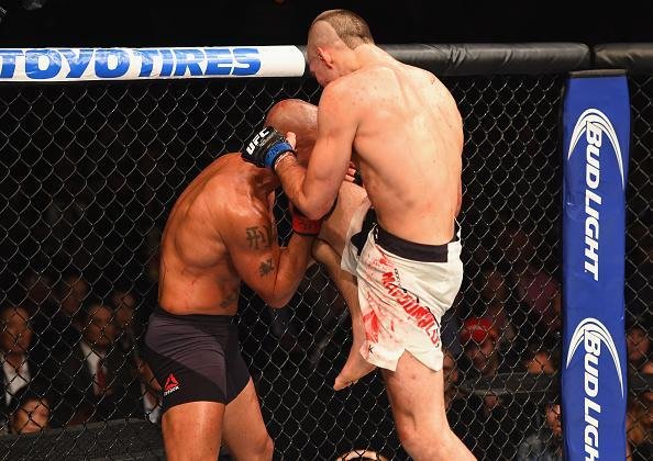 Veja as melhores fotos da batalha entre Robbie Lawler e Rory MacDonald