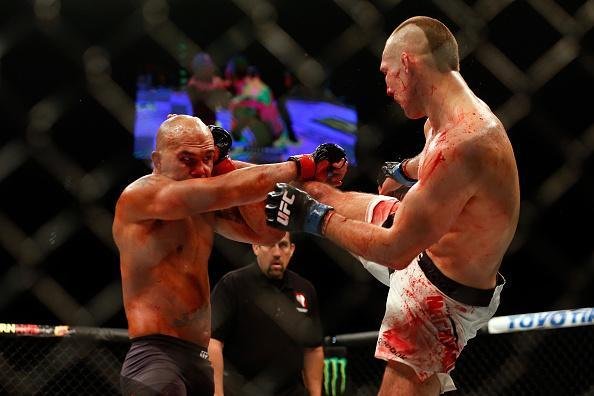 Veja as melhores fotos da batalha entre Robbie Lawler e Rory MacDonald