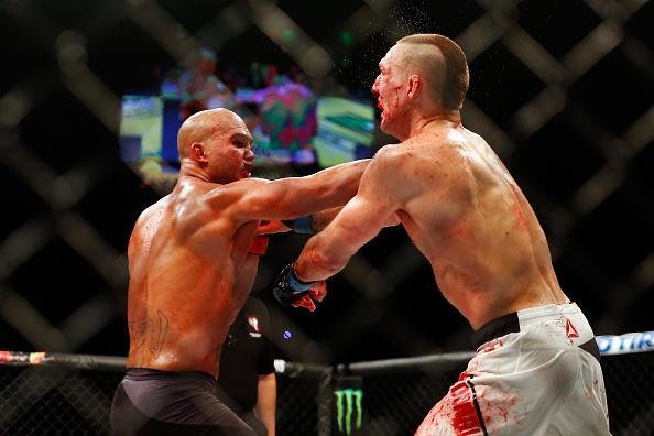 Veja as melhores fotos da batalha entre Robbie Lawler e Rory MacDonald