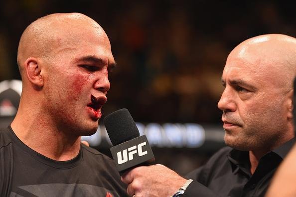 Veja as melhores fotos da batalha entre Robbie Lawler e Rory MacDonald