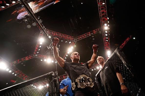 Veja as melhores fotos da batalha entre Robbie Lawler e Rory MacDonald