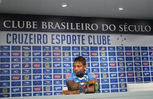 Veja imagens do treino do Cruzeiro com Alisson e Ded na Toca da Raposa II