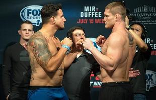 Imagens da pesagem do UFC Fight Night 71, em San Diego - Frank Mir x Todd Duffe 