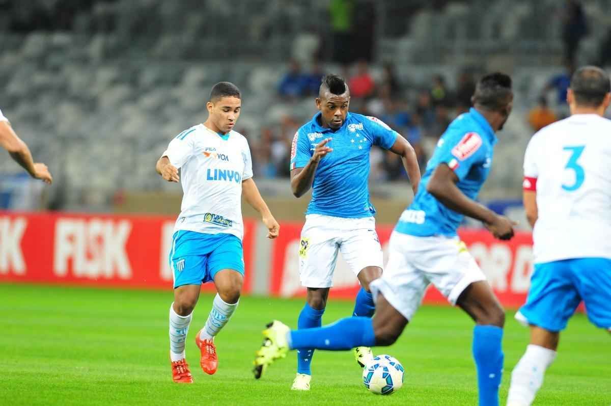 Jogo, vlido pela 14 rodada do Campeonato Brasileiro, foi disputado no Mineiro