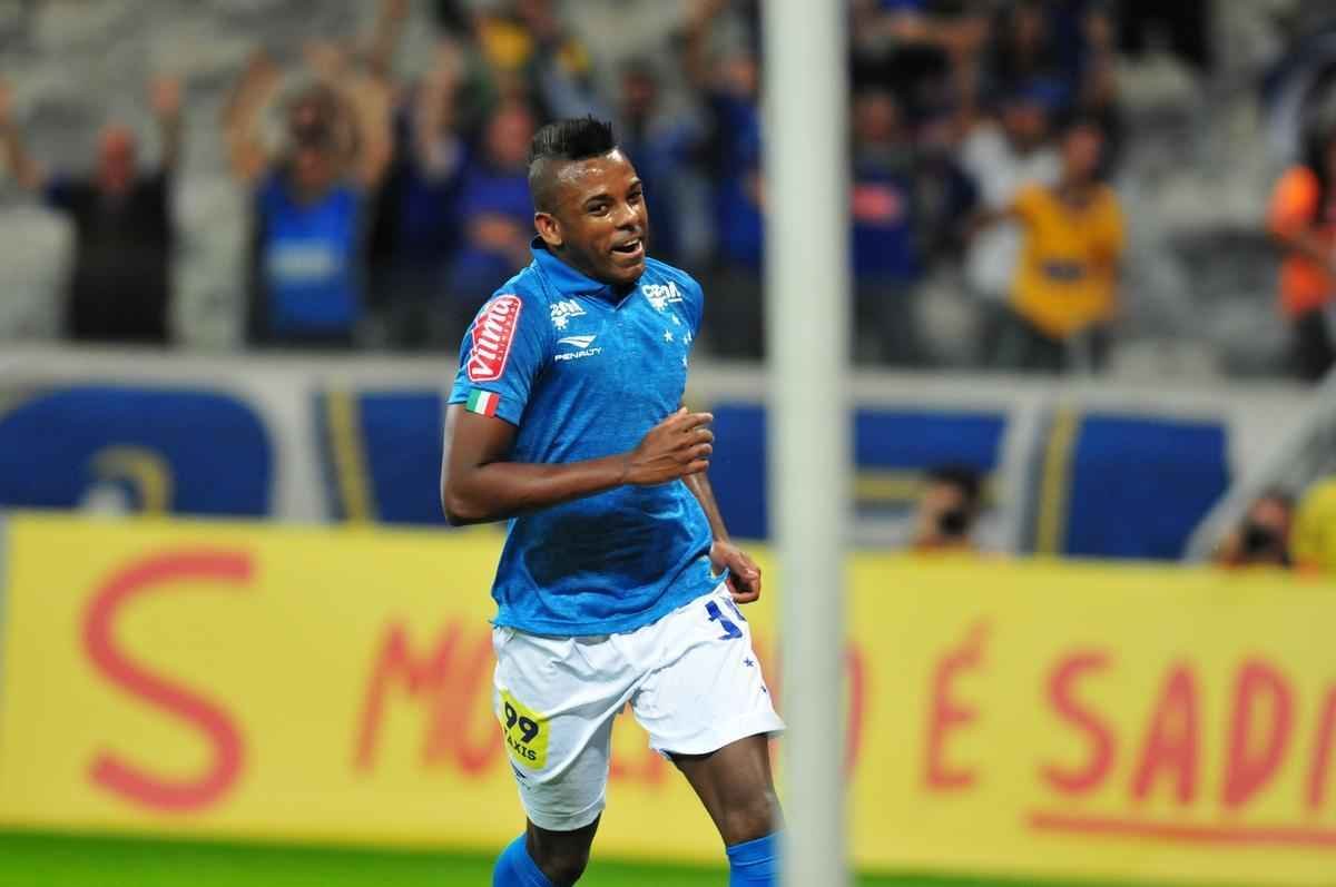 Jogo, vlido pela 14 rodada do Campeonato Brasileiro, foi disputado no Mineiro