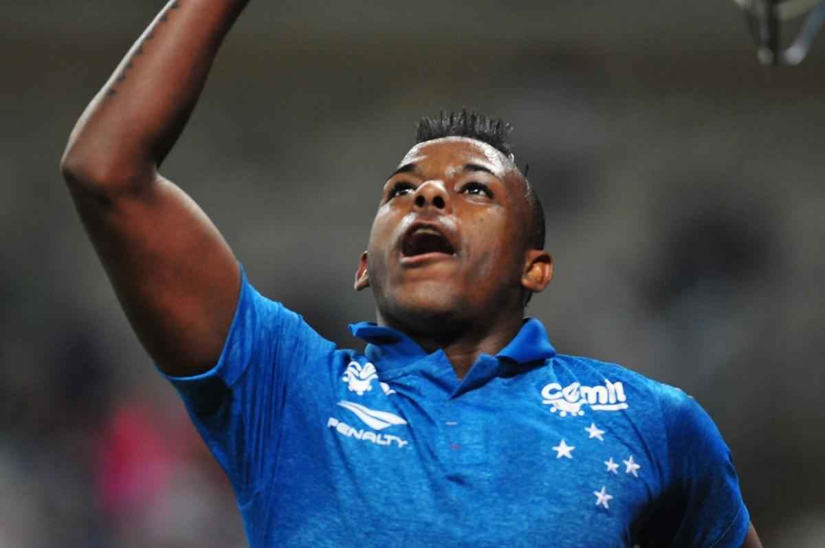 Jogo, vlido pela 14 rodada do Campeonato Brasileiro, foi disputado no Mineiro