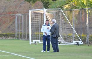 Presidente e treinador conversaram por longo perodo na tarde desta quarta-feira, na Toca da Raposa