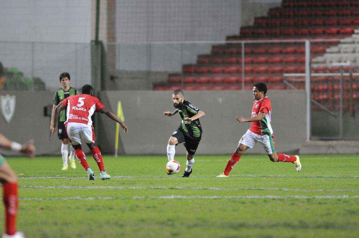 Fotos do jogo entre Amrica e Boa, no Independncia, pela 14 rodada da Srie B do Brasileiro