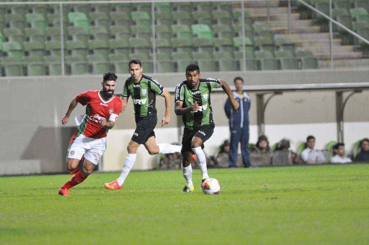 Fotos do jogo entre Amrica e Boa, no Independncia, pela 14 rodada da Srie B do Brasileiro