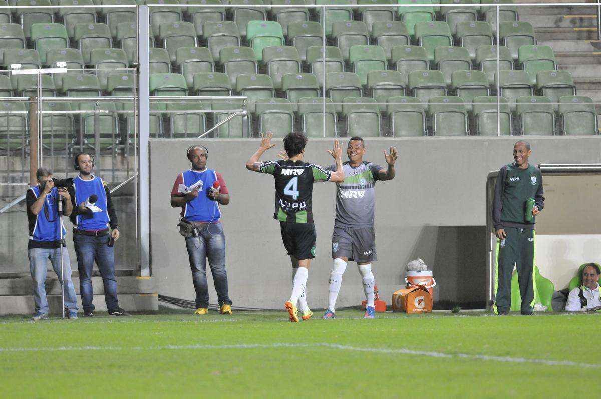 Fotos do jogo entre Amrica e Boa, no Independncia, pela 14 rodada da Srie B do Brasileiro