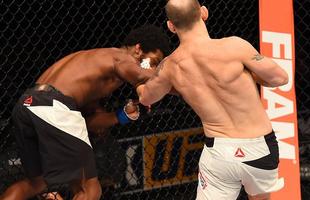 Fotos das lutas e bastidores do UFC em Chicago - Zak Cummings (bermuda branca) derrotou Dominique Steel por nocaute tcnico