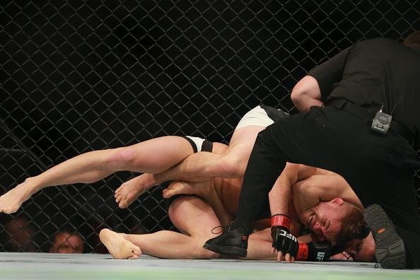 Fotos das lutas e bastidores do UFC em Chicago - James Krause finalizou Daron Cruickshank com um mata-leo no primeiro round