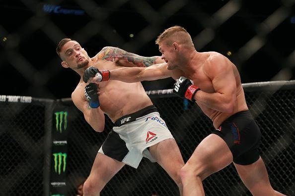 Fotos das lutas e bastidores do UFC em Chicago - James Krause finalizou Daron Cruickshank com um mata-leo no primeiro round