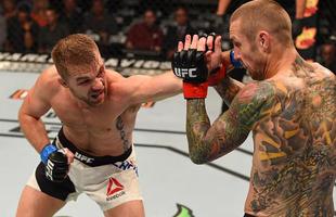 Fotos das lutas e bastidores do UFC em Chicago - Bryan Caraway (bermuda branca) vence Eddie Wineland por deciso unnime 