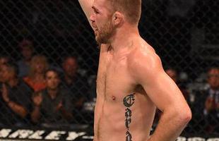 Fotos das lutas e bastidores do UFC em Chicago - Bryan Caraway (bermuda branca) vence Eddie Wineland por deciso unnime 