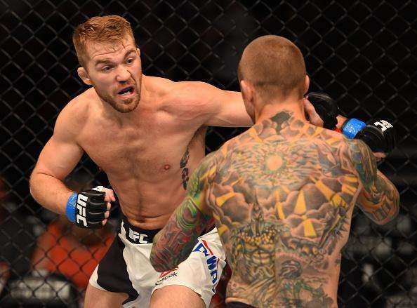 Fotos das lutas e bastidores do UFC em Chicago - Bryan Caraway (bermuda branca) vence Eddie Wineland por deciso unnime 