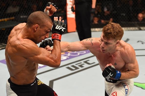 Fotos das lutas e bastidores do UFC em Chicago - Edson Barboza (bermuda preta) derrotou Paul Felder por deciso unnime 